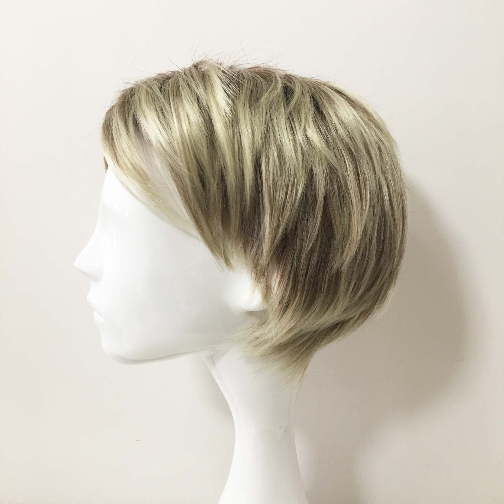 nevermindyrhead Men Ash Blonde Short Straight Pixie Middle Part Cosplay Wig