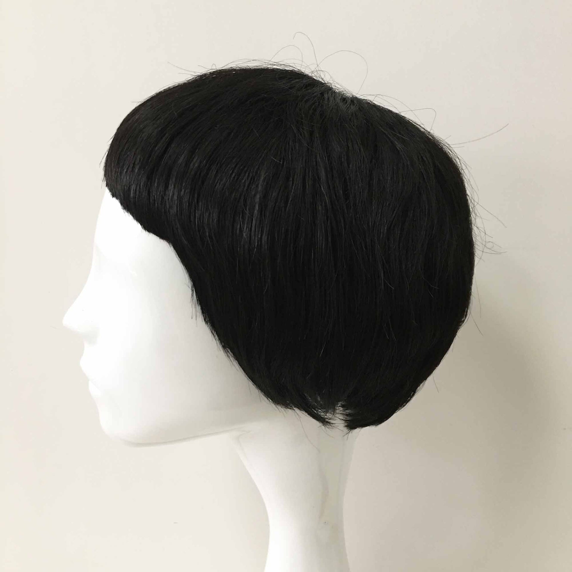 nevermindyrhead Men Black Short Straight Short Blunt Bangs Cosplay Thin Wig