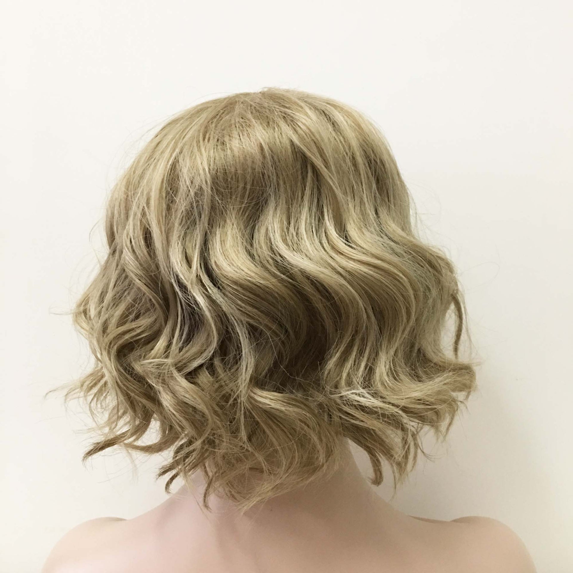 nevermindyrhead Women Blonde Short Curly Bob Side Part Wig