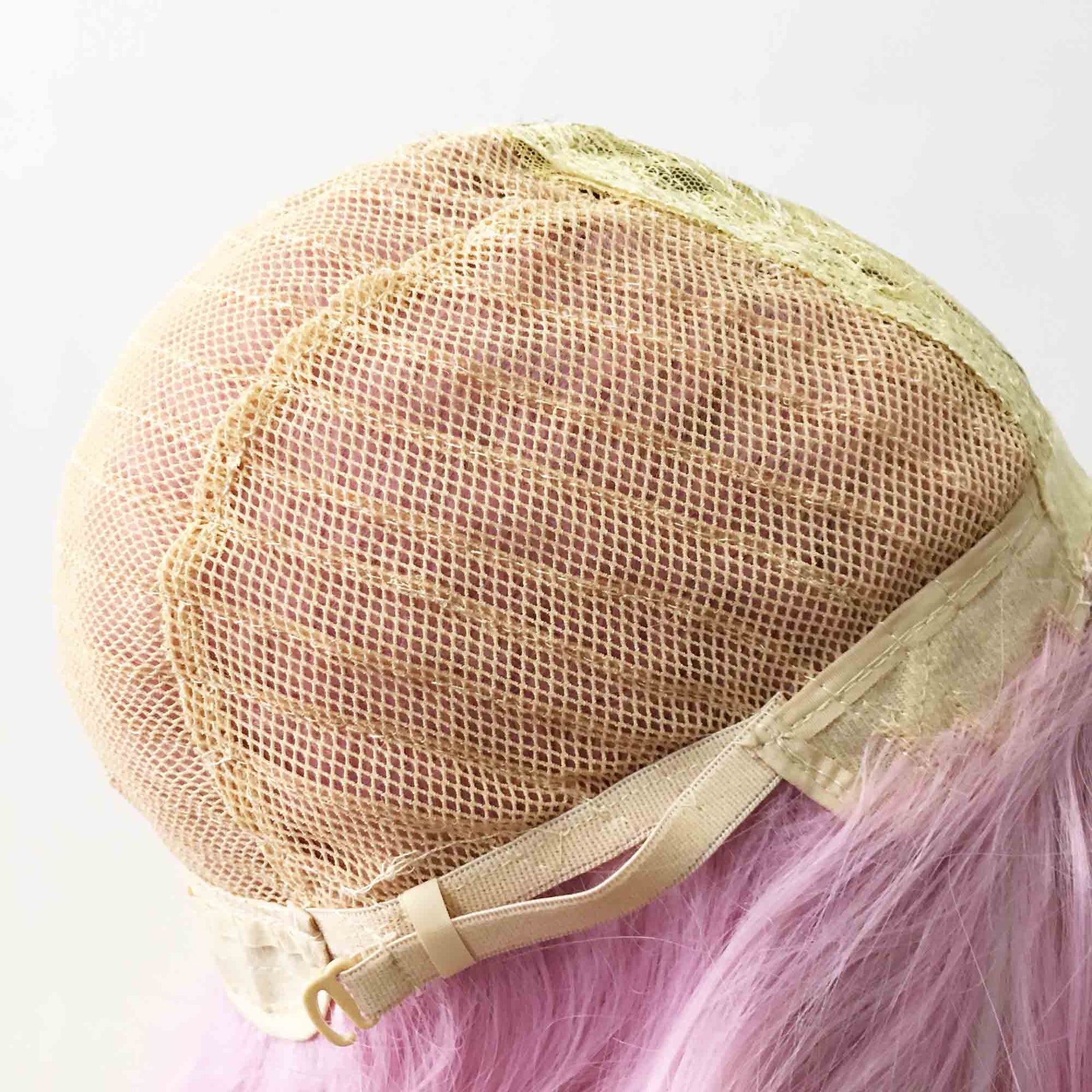 nevermindyrhead Women Ombre Pink Medium Length Natural Curls Side Part Wig