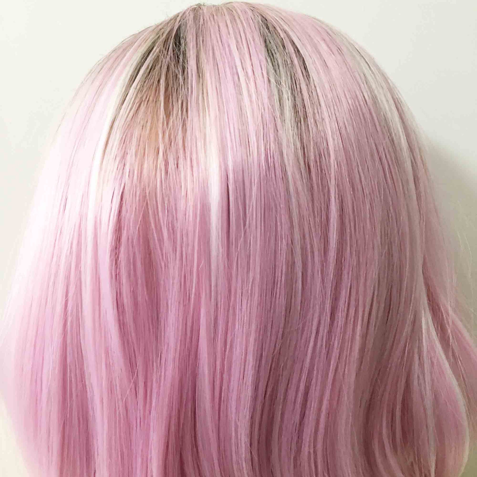 nevermindyrhead Women Ombre Pink Medium Length Natural Curls Side Part Wig