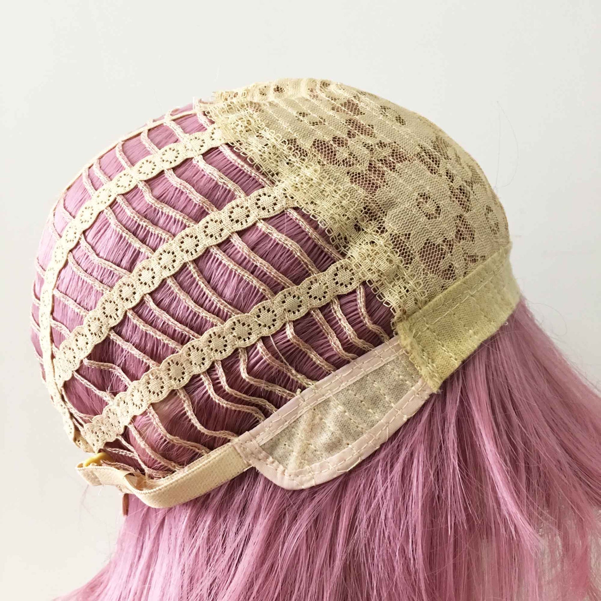 nevermindyrhead Women Pink Short Wavy Bob Fringe Bangs Wig