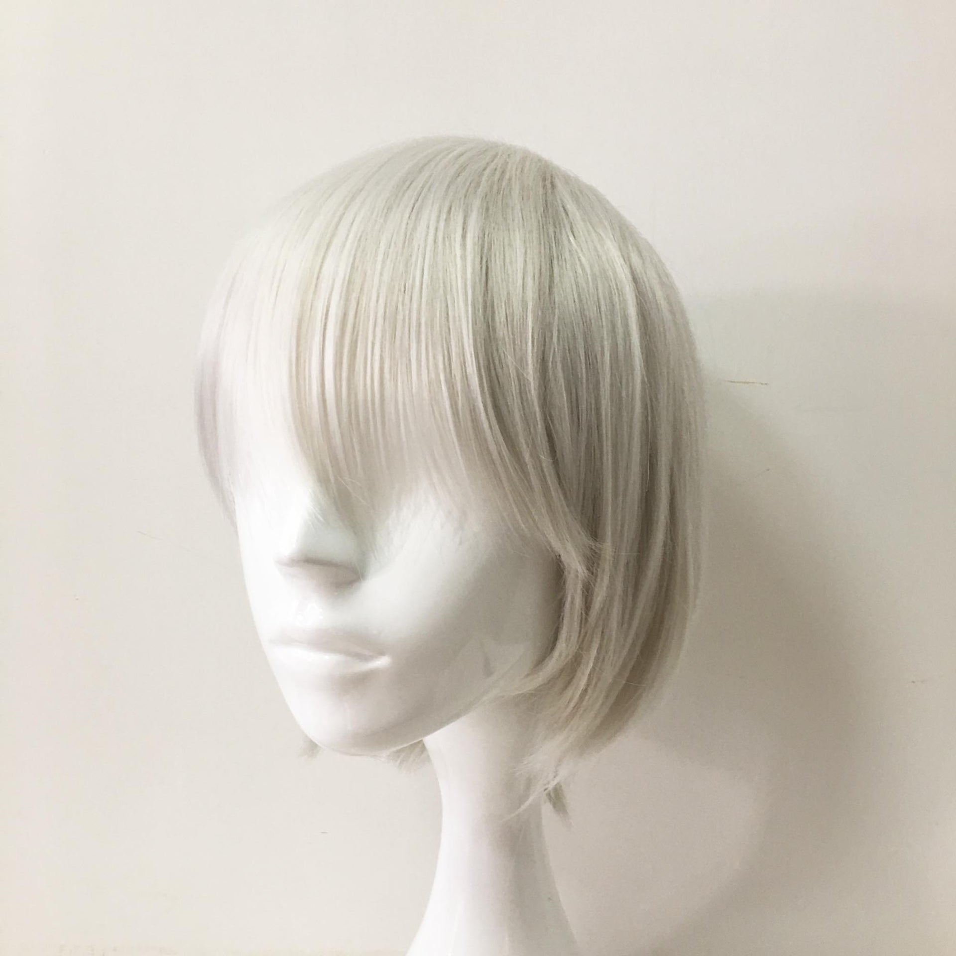 nevermindyrhead Women Silver White Short Straight Fringe Bangs Cosplay Wig