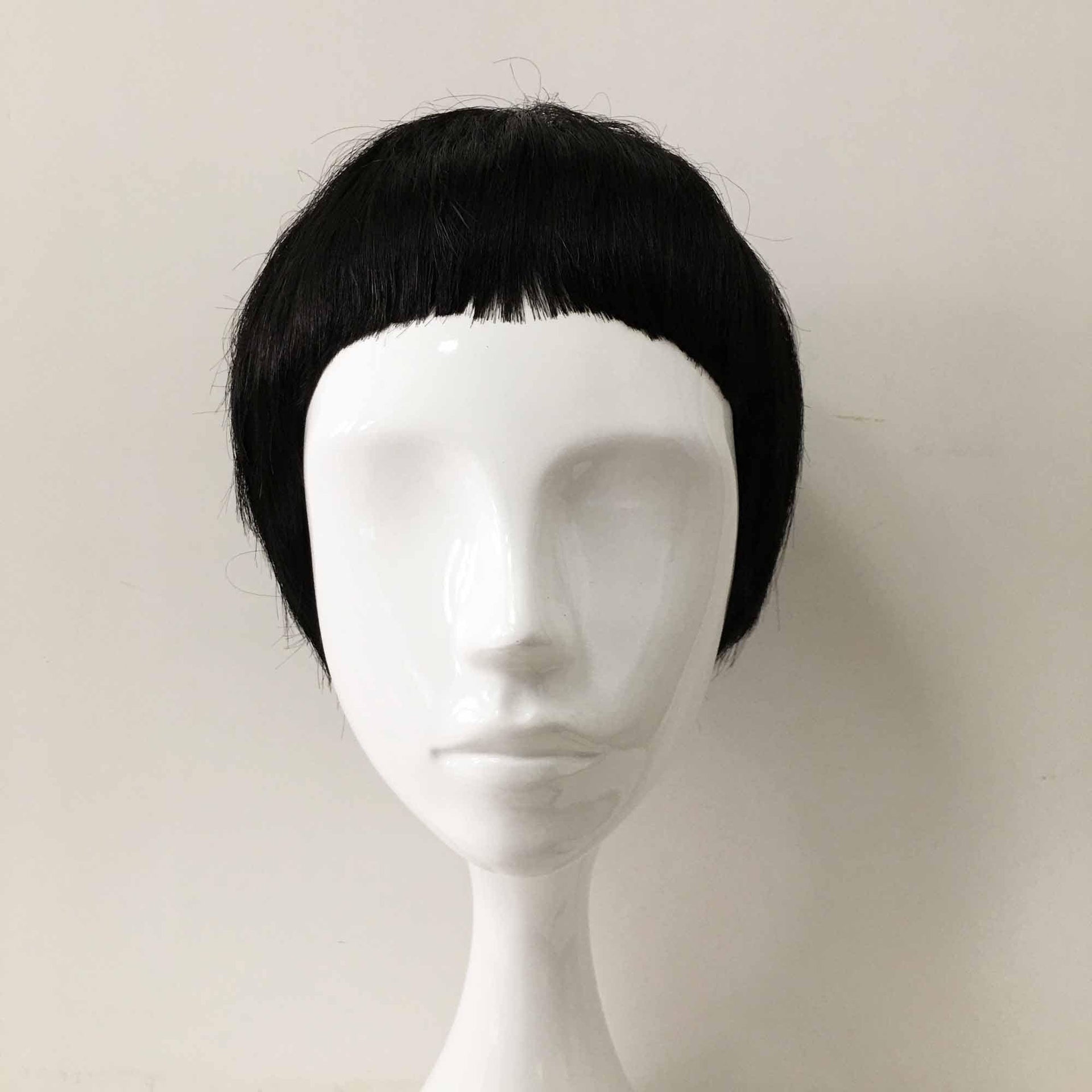 nevermindyrhead Men Black Short Straight Short Blunt Bangs Cosplay Thin Wig