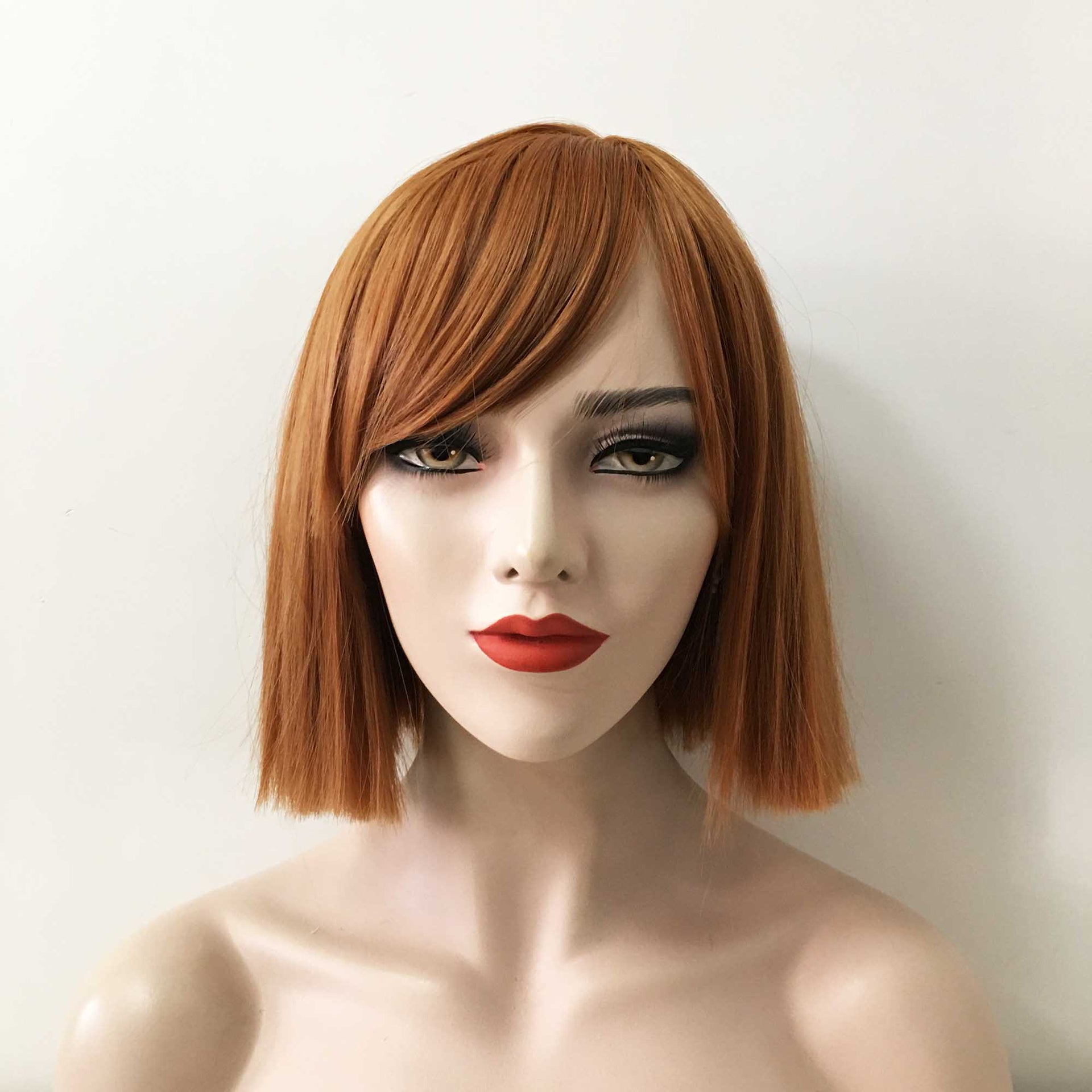 nevermindyrhead Women Ginger Brown Short Straight Bob Blunt Cut Wig