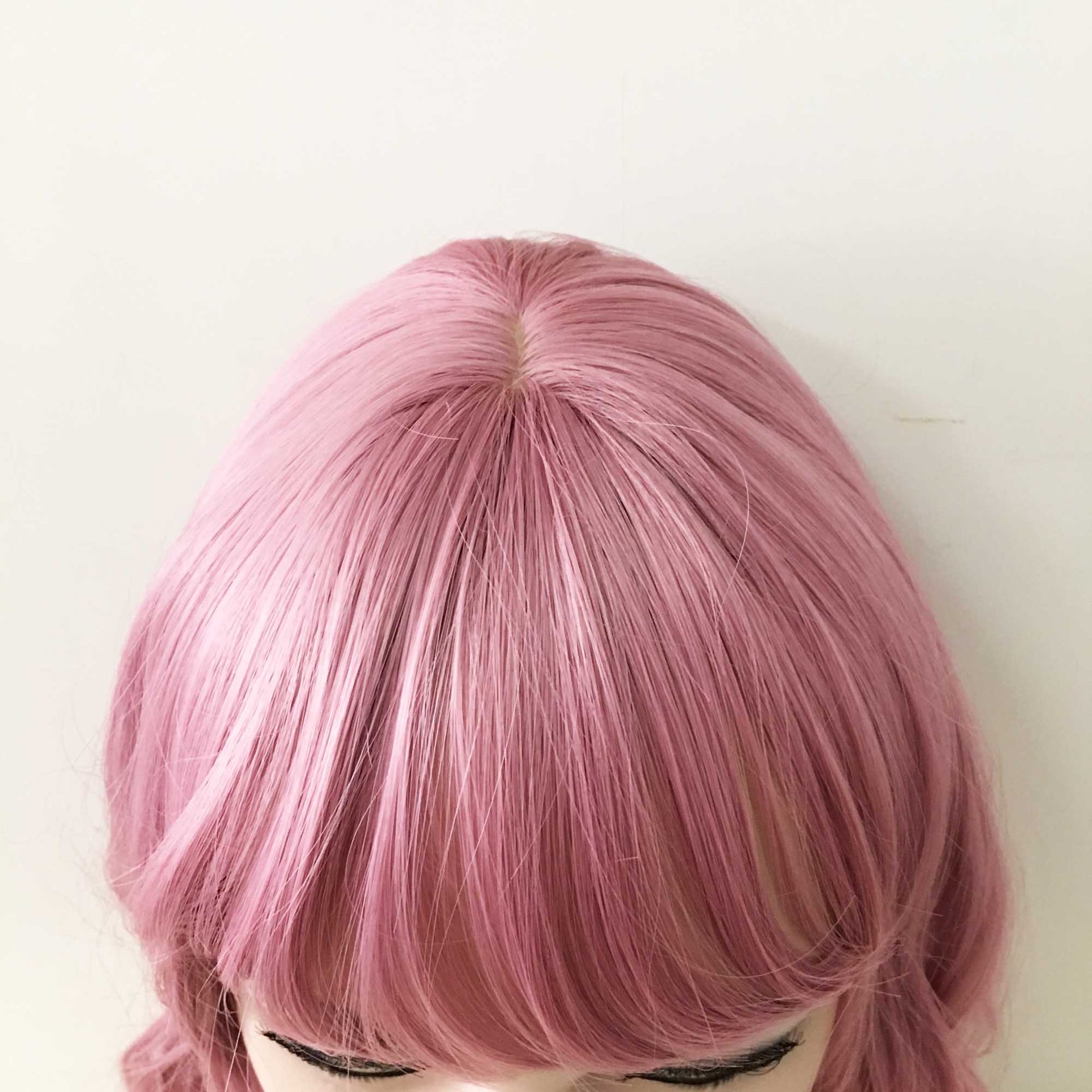 nevermindyrhead Women Pink Short Wavy Bob Fringe Bangs Wig