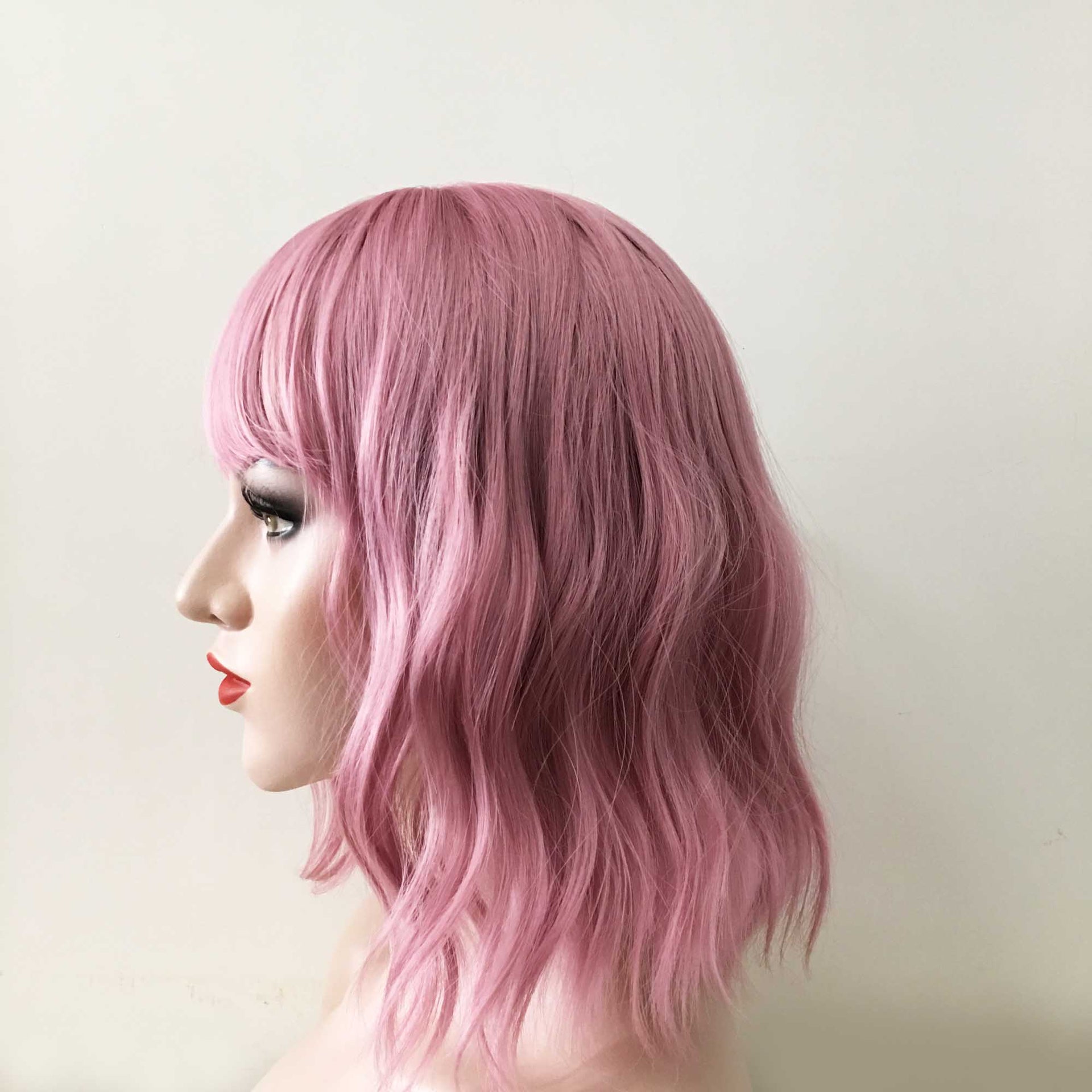 nevermindyrhead Women Pink Short Wavy Bob Fringe Bangs Wig