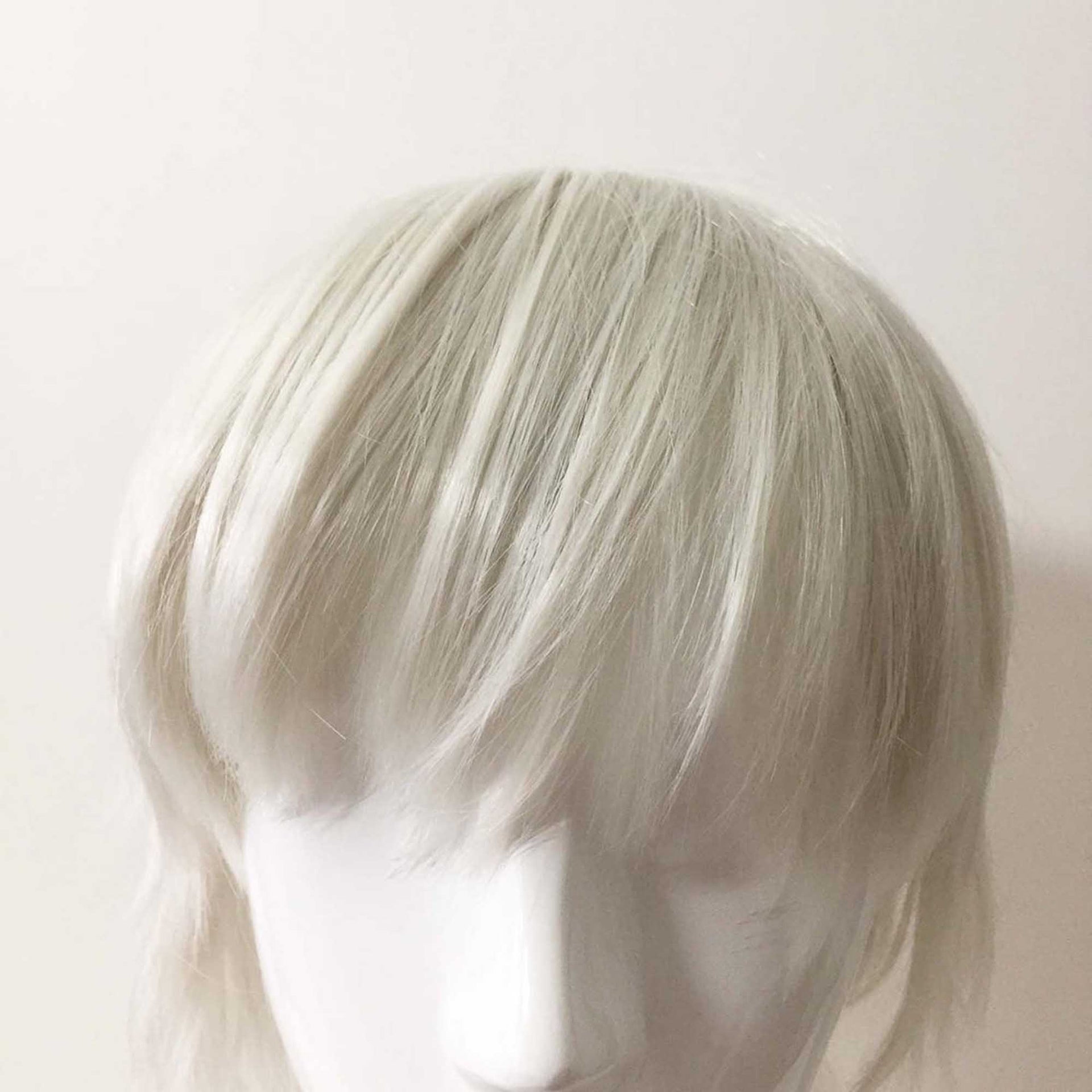 nevermindyrhead Women White Medium Length Straight Fringe Bangs Layered Mullet Cosplay Wig